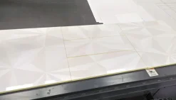 Madia linea Basic con 2 ante e 3 cassetti in finitura Bianco laccato lucido grafica PRISMA