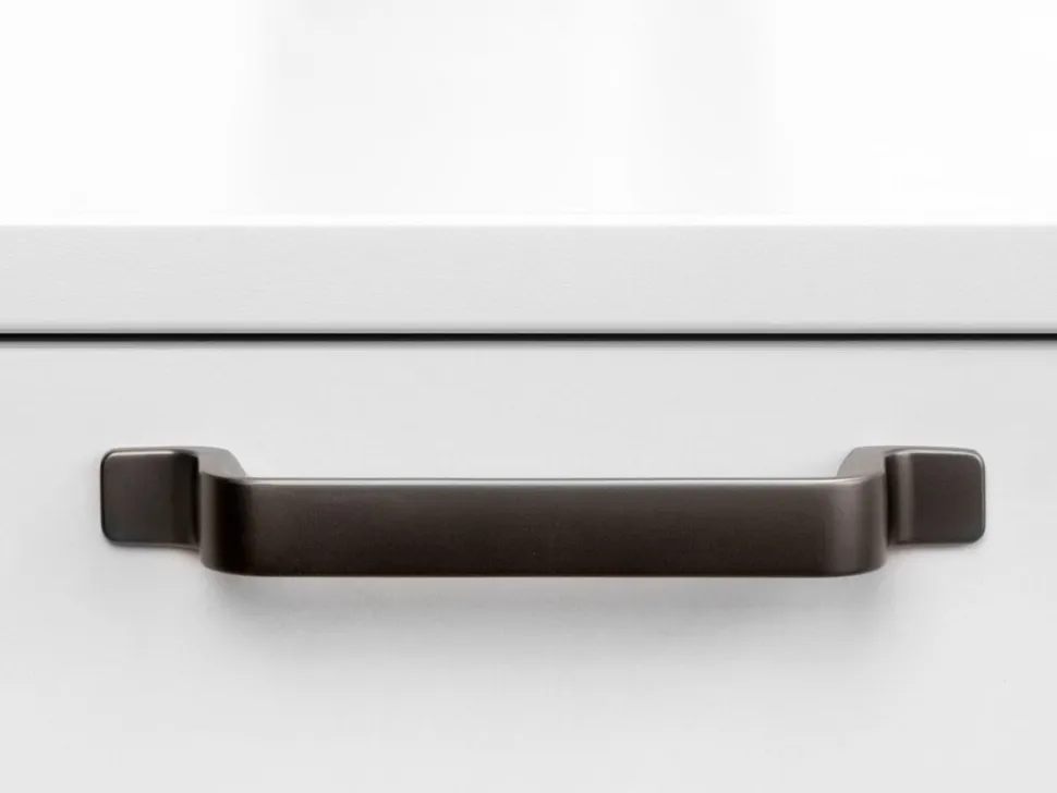 Maniglia in zama per mobili Kobe L164mm interasse 128mm