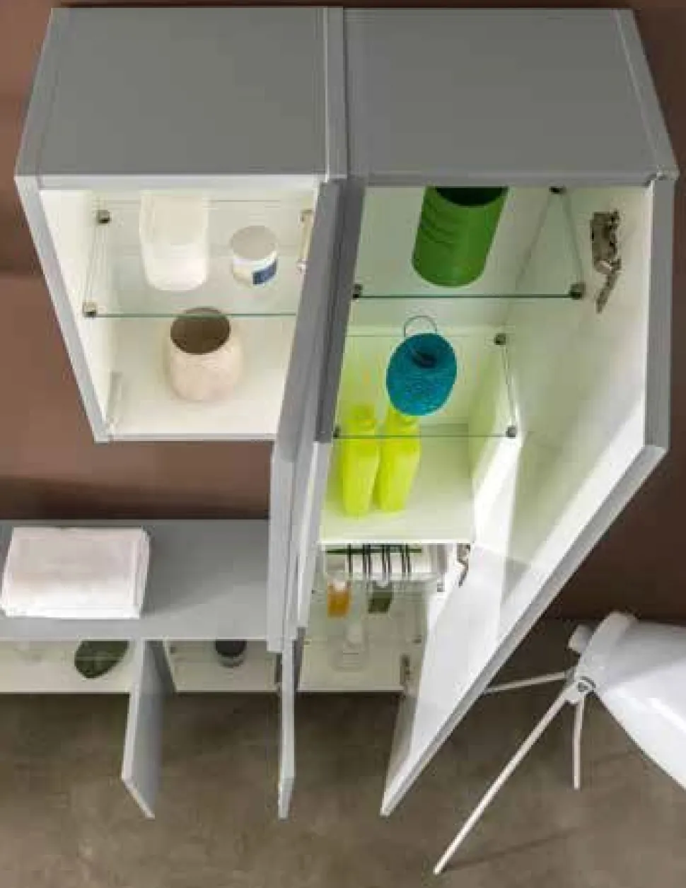 Mobile Bagno sospeso Bali disponibile in vari colori
