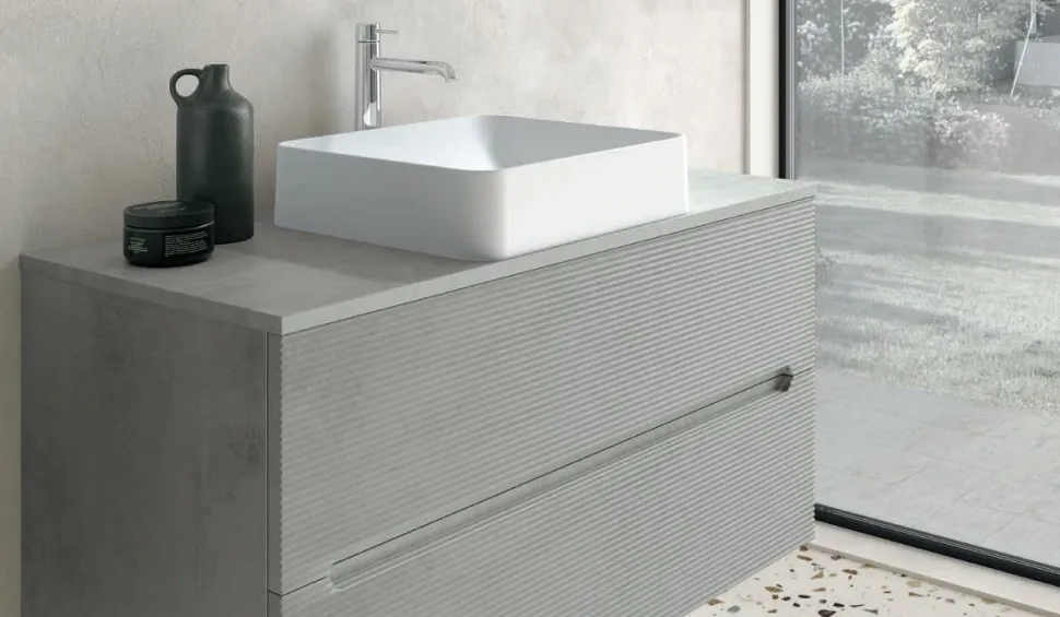 Mobile Bagno sospeso 2 cassetti con presa maniglia integrata e frontali rigati Rigo disponibile in 5 colori