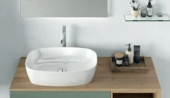 Mobile Bagno sospeso 2 cassetti e 2 vani a giorno con frontali rigati e presa maniglia integrata Rigo disponibile in 5 colori