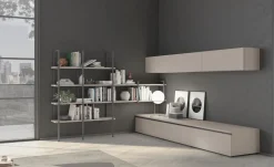 Parete attrezzata con maniglie a gola e libreria con montanti disponibile in vari colori