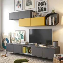 Parete attrezzata con porta tv grigio titanio e pensili zafferano, 15 colorazioni