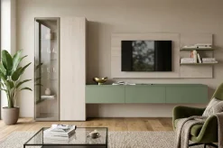 Parete attrezzata Minimal sospesa con pannello porta tv e vetrina disponibile in 20 colori