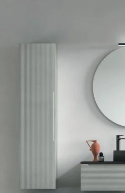 Pensile bagno sospeso con presa maniglia integrata disponibile in 2 misure e 5 colori