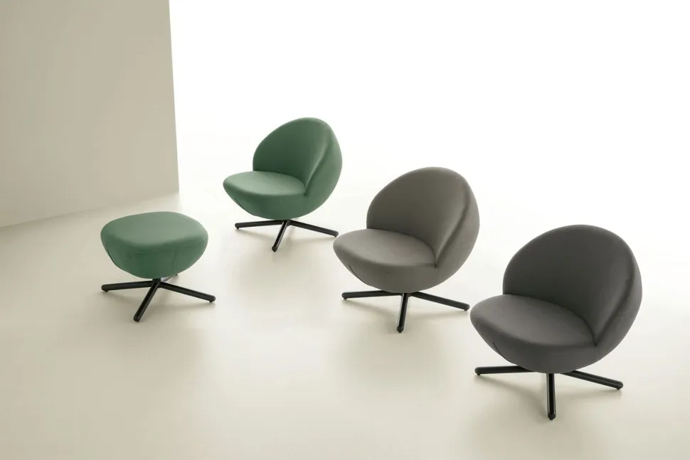 Poltrona con struttura in metallo e seduta imbottita Vovo disponibile in 3 colori