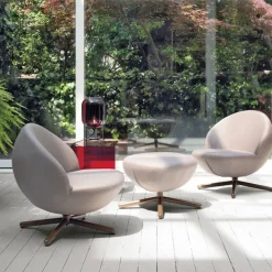 Poltrona con struttura in metallo e seduta imbottita Vovo disponibile in 3 colori