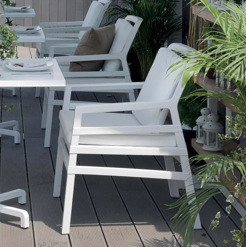 Poltrona da giardino Asia disponibile in 6 colori