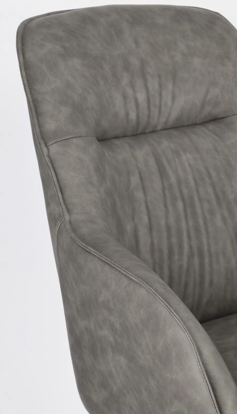 Poltrona Grant disponibile in 3 colori e 2 tessuti