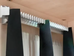 Porta cravatte laterale estraibile Anodizzato opaco per armadi in Acciaio e Tecnoplastica