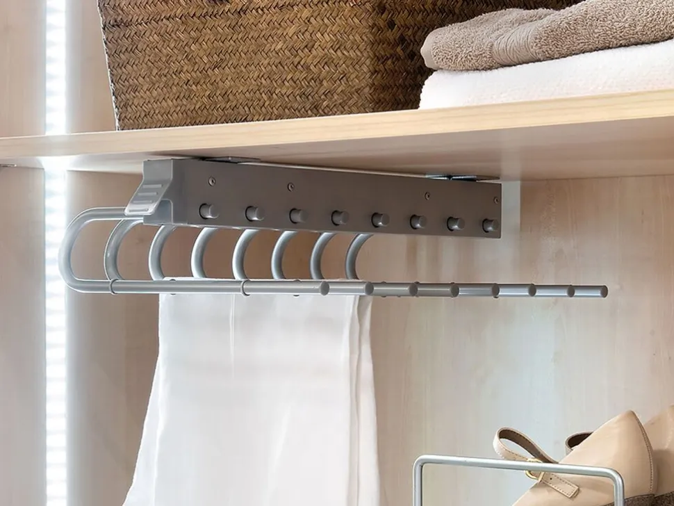 Portapantaloni estraibile per interno armadio in Alluminio e Tecnoplastica disponibile in 2 colori