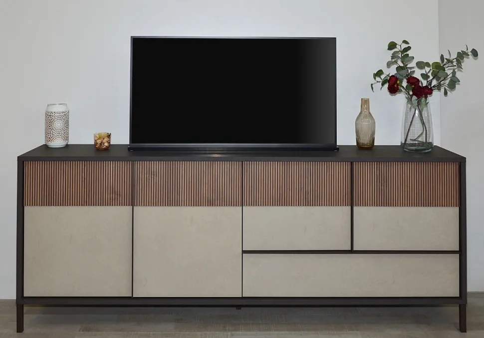 Porta Tv 2 ante e 1 cassetto L 206 con serigrafia linea Sierra finitura Lava, Argilla e Rovere Mercure