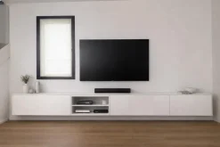 Porta Tv sospeso Bianco Opaco con ante ribalta L 420 cm