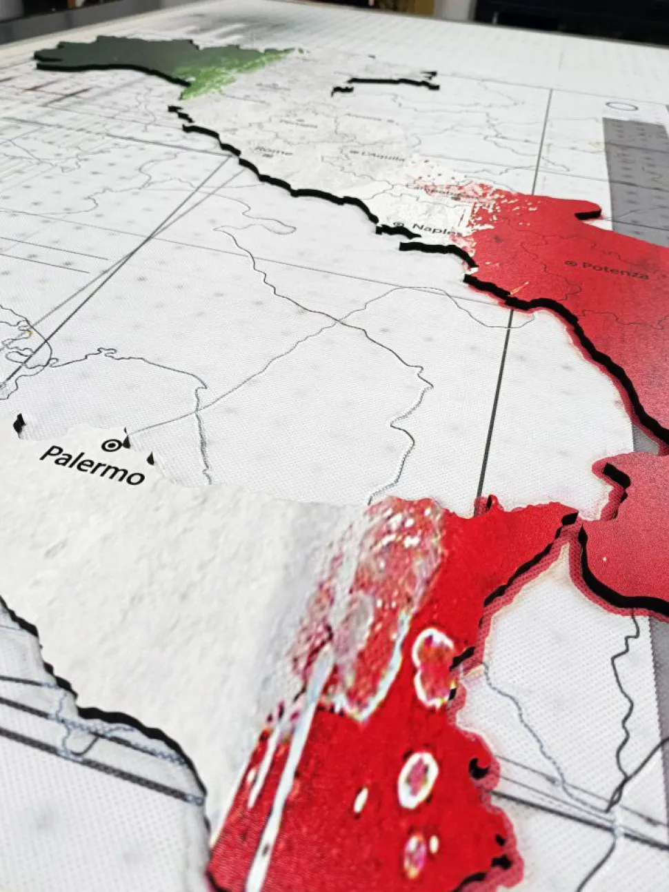 Quadro mappa Italia in legno colorato bandiera
