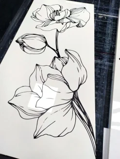 Scarpiera 2 ante linea Virgola finitura Bianco Lucido con fiore