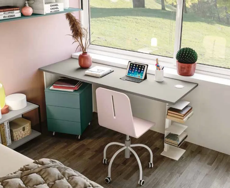 Scrivania moderna Bianco altea e Grigio seta con porta libri disponibile in 3 misure e vari colori