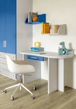 Scrivania Rubber linea Colorfull nella finitura Frassino Nuvola e Cielo