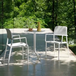 Sedia Boreale con braccioli disponibile in 4 colori