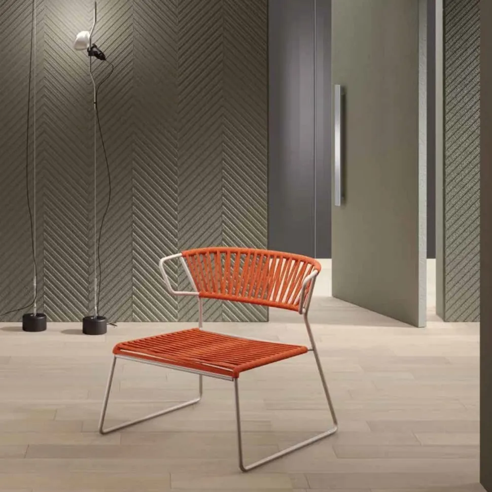 Sedia con struttura a slitta in acciaio tubolare e seduta in PVC Acquamarina