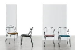 Sedia con struttura in metallo e seduta rivestita Marrakesh disponibile in 7 colori