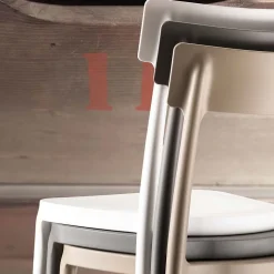 Sedia Corsocomo in Polipropilene disponibile in 6 colori
