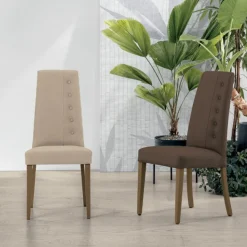Sedia imbottita e rivestita in tessuto Bellinzona disponibile in 6 colori
