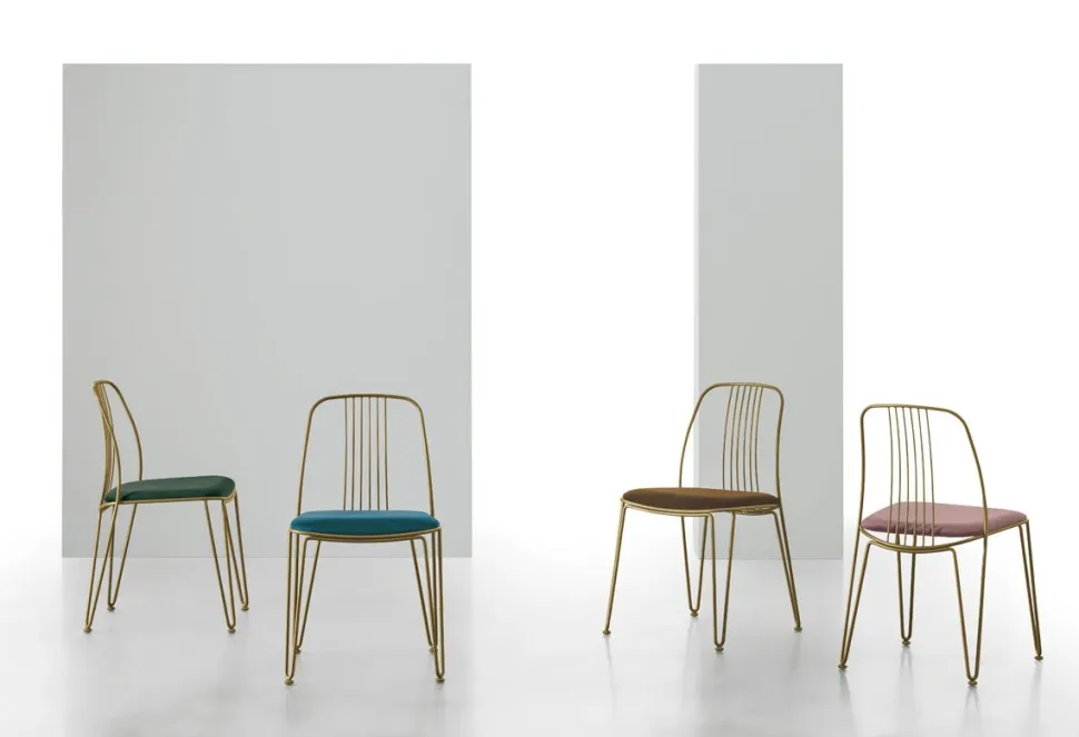 Sedia in metallo verniciato e seduta rivestita Granada disponibile in 7 colori