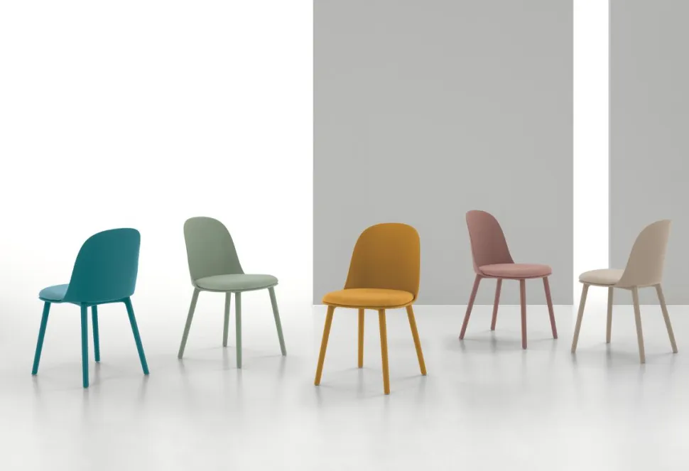 Sedia in polipropilene con seduta imbottita Santa Cruz disponibile in 6 colori