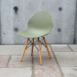 Sedia in polipropilene Eva disponibile in 3 colori
