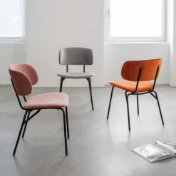 Sedia Juliette in Tessuto disponibile in 7 colori