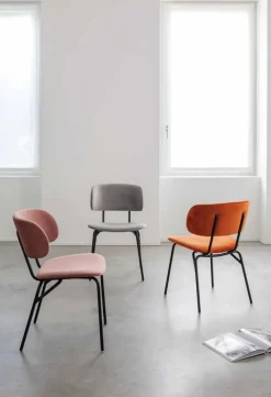 Sedia Juliette in Tessuto disponibile in 7 colori