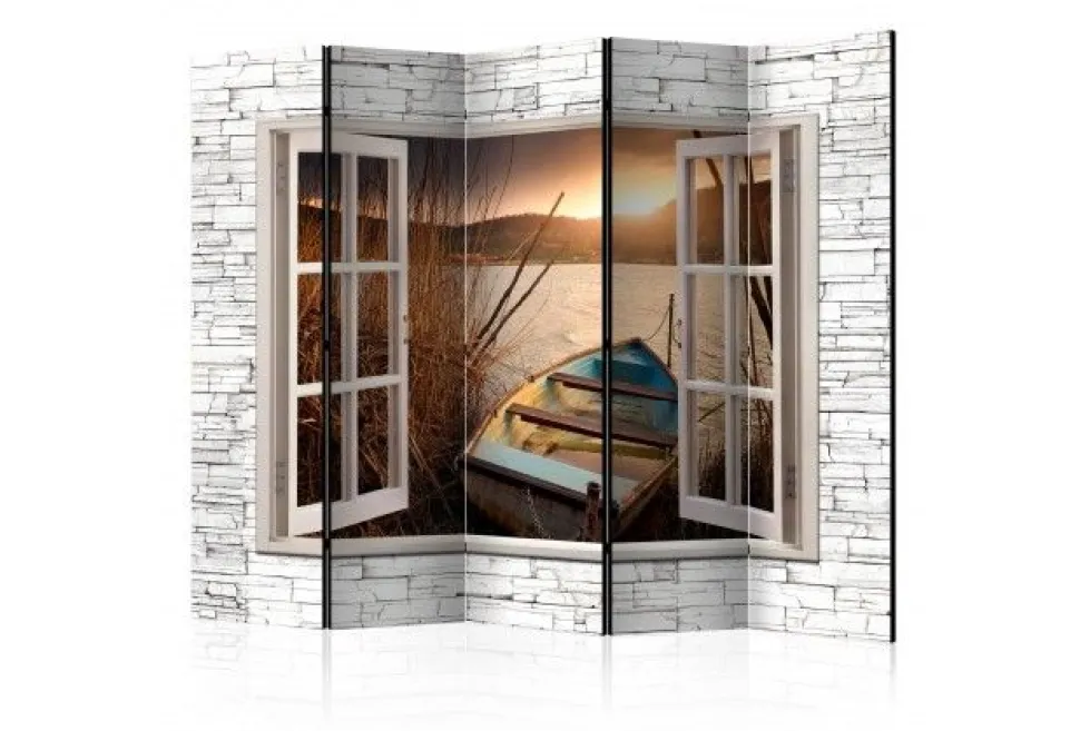Separè Lake Window
