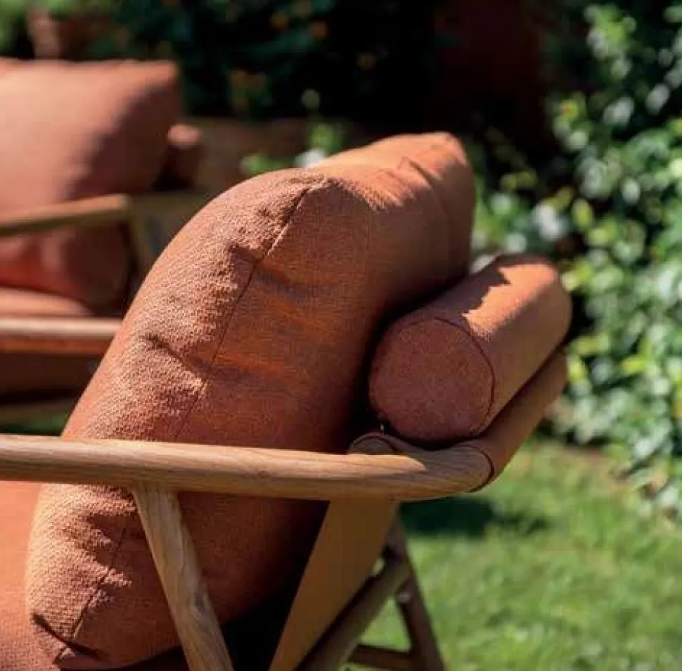 Set divani da Esterno Cartagena con Divano, 2 Poltrone e Tavolino in Alluminio Effetto Legno e Cuscini Rossi