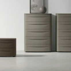 Settimino a 5 cassetti con maniglia integrata Helena disponibile in vari colori