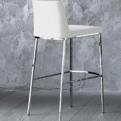 Sgabello Erik disponibile in 2 altezze