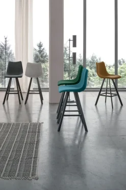 Sgabello fisso con struttura in metallo e seduta imbottita Maiorca Plus disponibile in vari colori