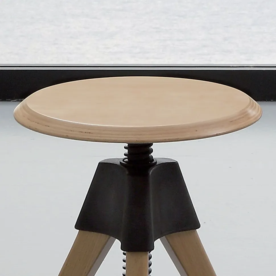 Sgabello girevole Giotto disponibile in 2 misure