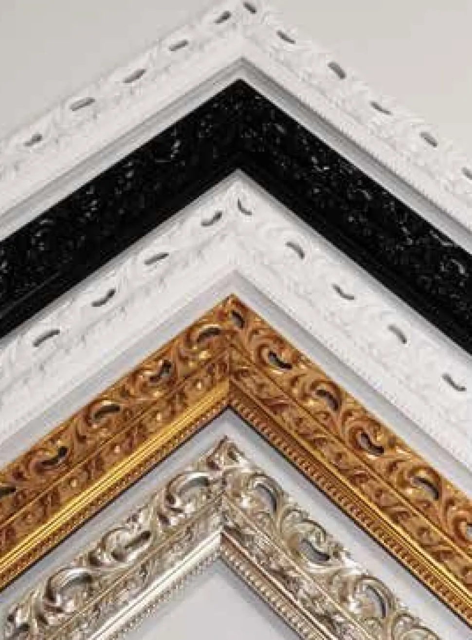Specchiera Art Decò disponibile in 4 misure e 5 colori
