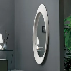 Specchiera ovale Pleasure disponibile in 5 colori o verniciata con RAL a scelta