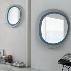 Specchiera Sagomata Nefti disponibile in 2 colori e 2 misure
