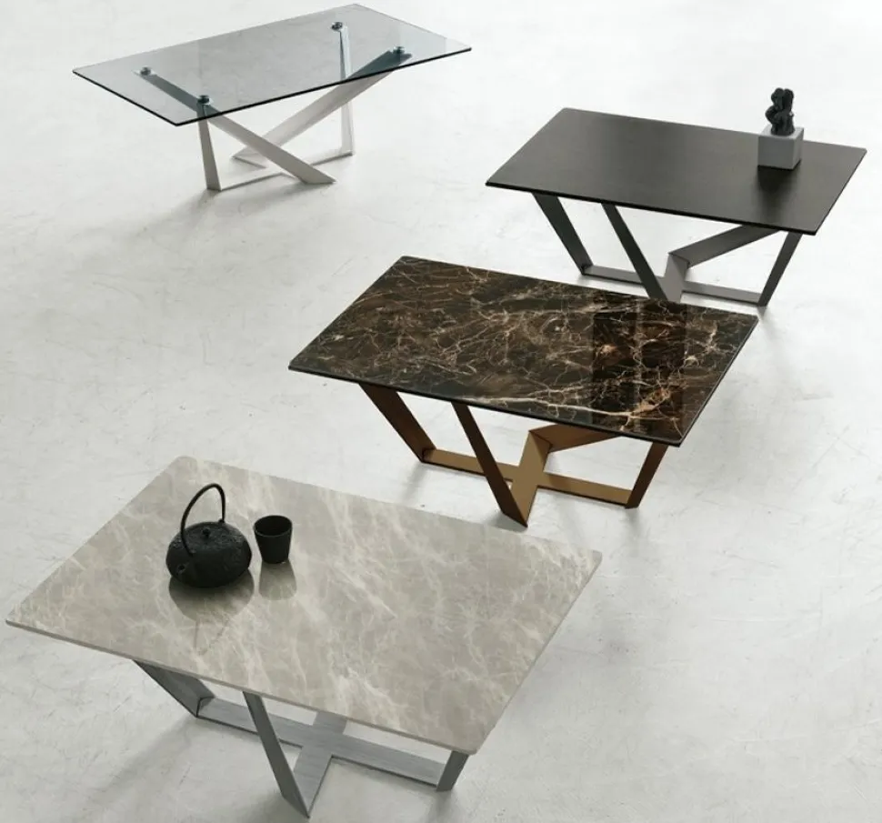 Tavolino da salotto Priamo disponibile in vari colori