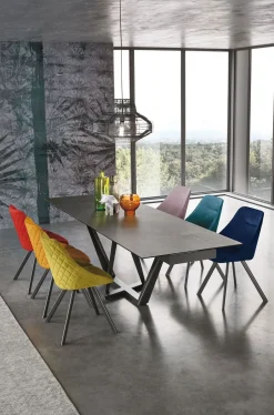 Tavolo allungabile con piano in gres porcellanato finitura Grafite Priamo L 160