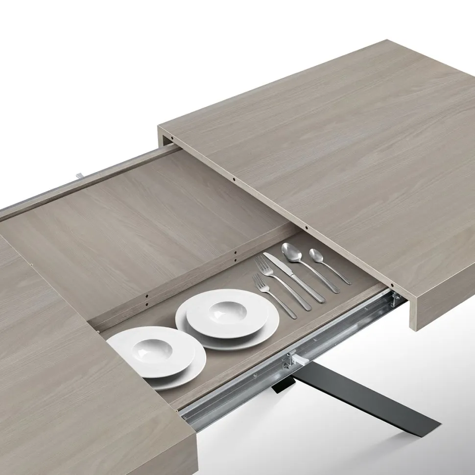 Tavolo allungabile Emme disponibile in 2 misure e 4 colori