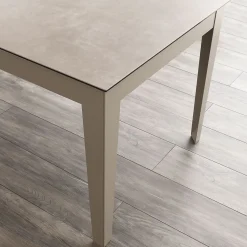 Tavolo allungabile Long Way con piano in Vetro Ceramica