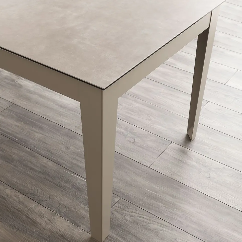 Tavolo allungabile Long Way con piano in Vetro Ceramica