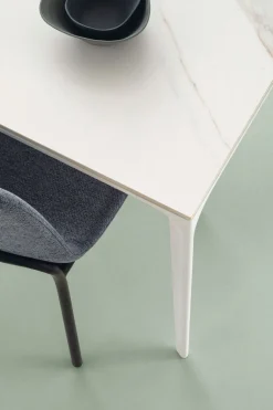 Tavolo fisso Mercury disponibile in 3 misure e vari colori